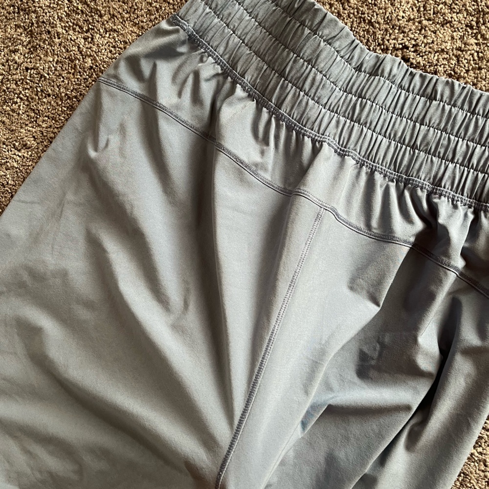 Lululemon “Sun Setter Jogger” Size 4 in Tempest Blue - Picture 9 of 11